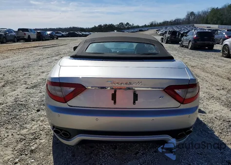 2011 Maserati Granturismo S z USA, uszkodzony, nr VIN ZAM45KMA1B0055864